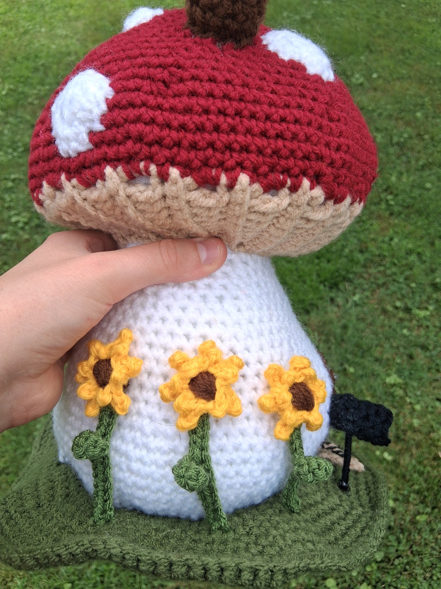Mushroom House Crochet Pattern