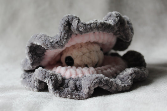 Clam with Pearl