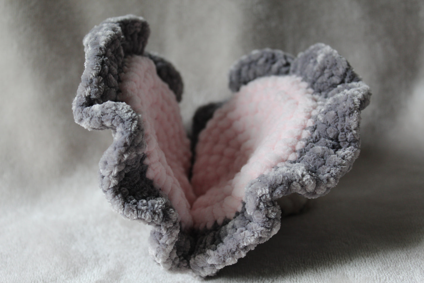 Crochet Pattern Clam with Pearl