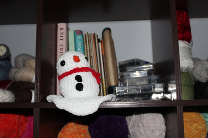 Crochet Pattern for Melting Snowman