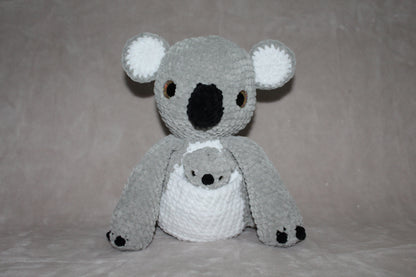 Crochet Pattern for a Koala and Baby